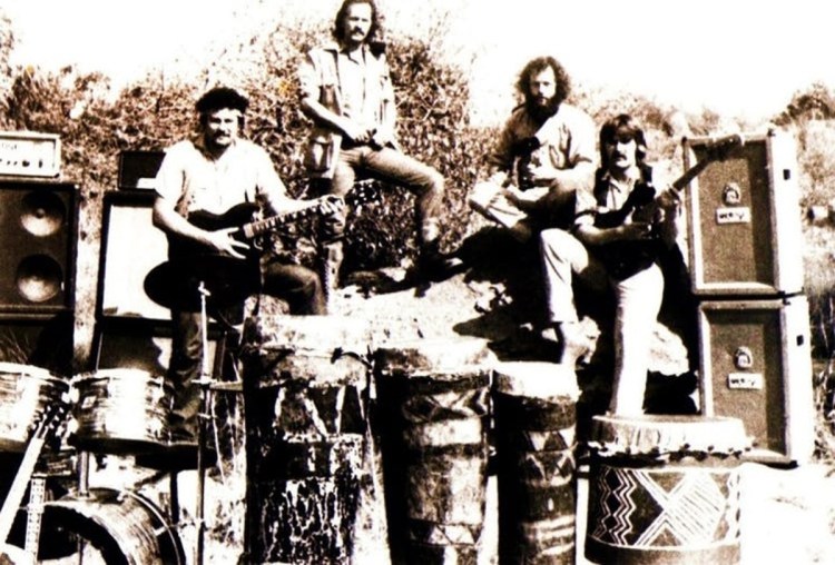 Wildebeest (L-to-R): Boet Faber, Colin Pratley, Paul Van Eeden, Piet Botha